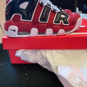 Nike uptempo Bulls
